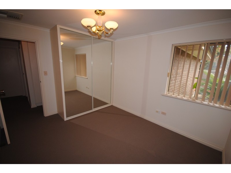 Unit 4/32 Debenham Court, Greenwith SA 5125