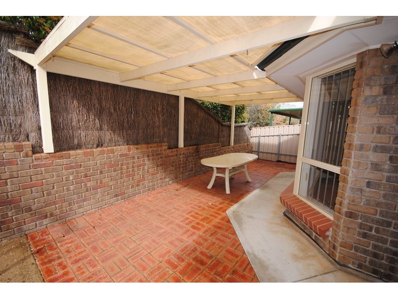 Unit 4/32 Debenham Court, Greenwith SA 5125