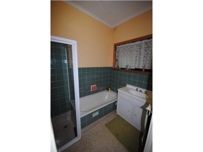 6 Burley Road, Elizabeth Vale SA 5112