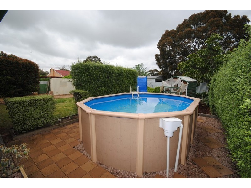 6 Burley Road, Elizabeth Vale SA 5112