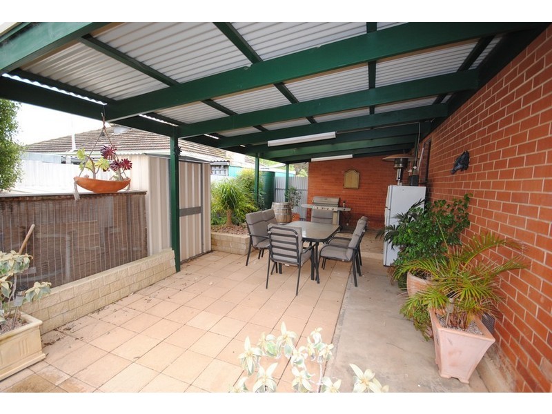 6 Burley Road, Elizabeth Vale SA 5112