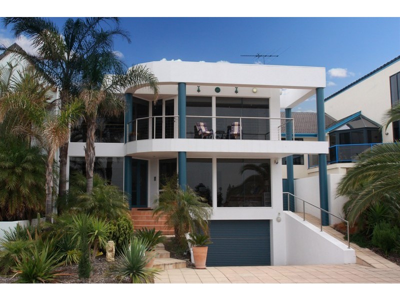 22 Gulf Point Drive, North Haven SA 5018