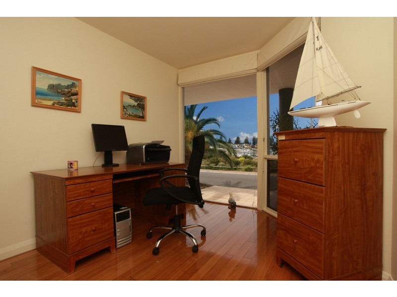 22 Gulf Point Drive, North Haven SA 5018