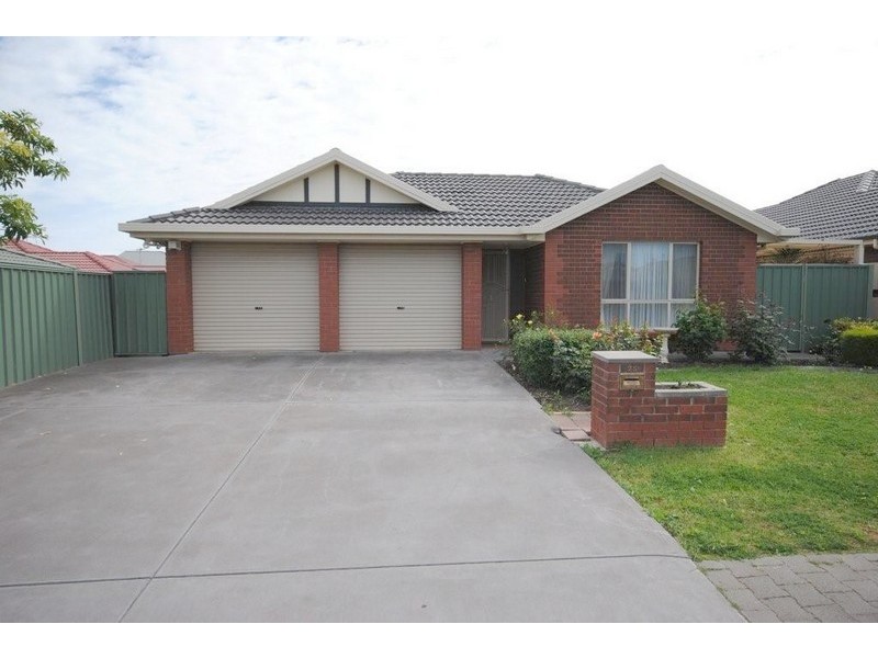 25 Rowe Circuit, Walkley Heights SA 5098