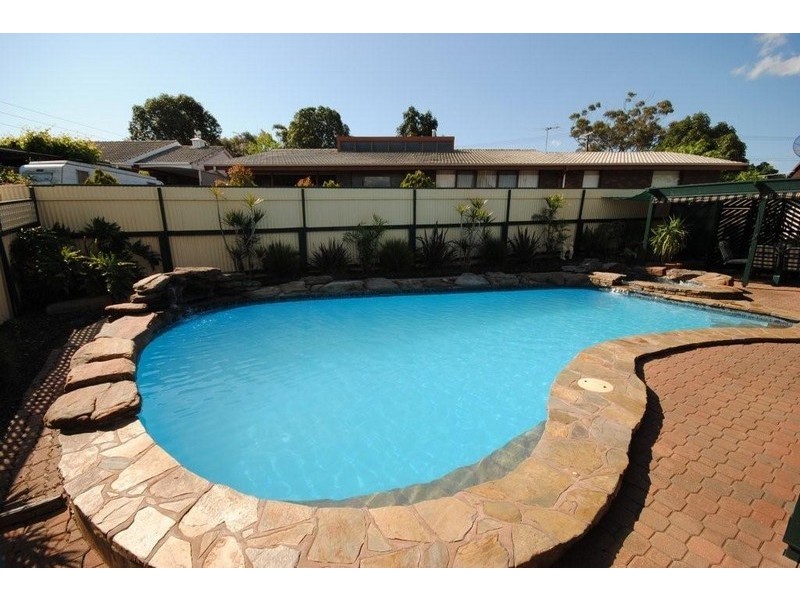 4 Lutana Grove, Dernancourt SA 5075