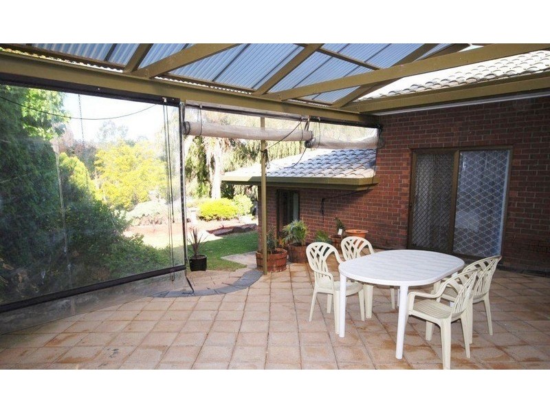 5 Bowhey Court, Redwood Park SA 5097