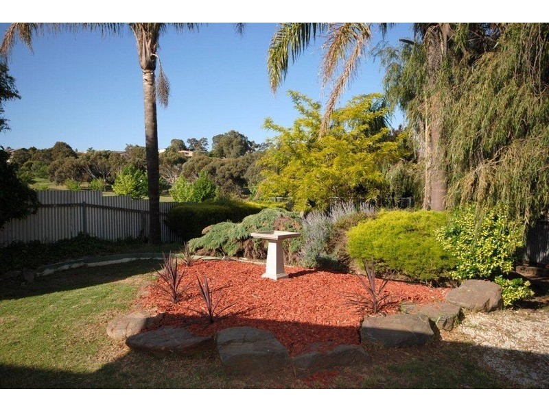 5 Bowhey Court, Redwood Park SA 5097