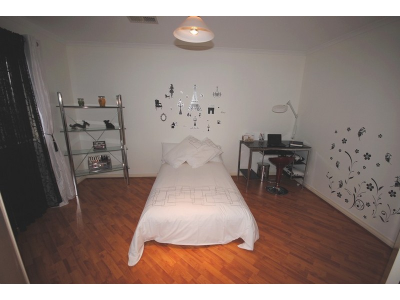 21 Chapel Hill Road, Greenwith SA 5125