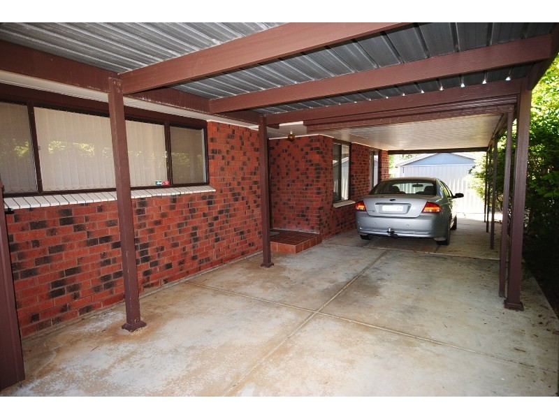 4 Leonis Avenue, Hope Valley SA 5090