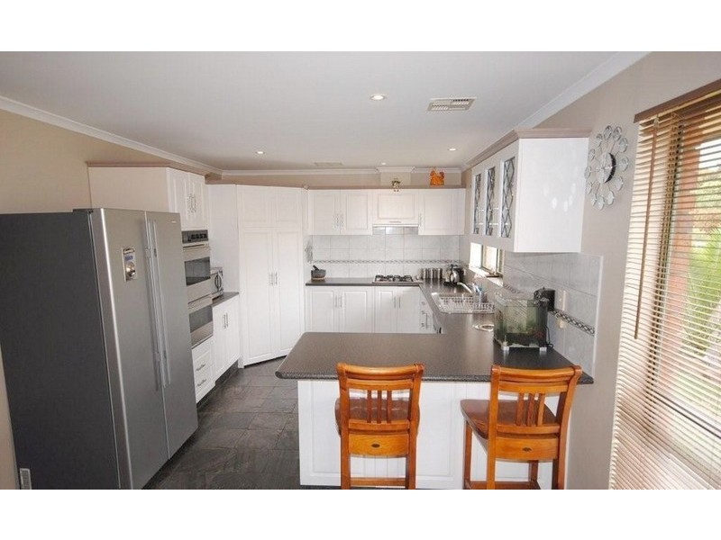 2 Cameron Court, Redwood Park SA 5097