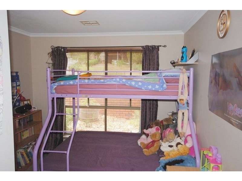 2 Cameron Court, Redwood Park SA 5097