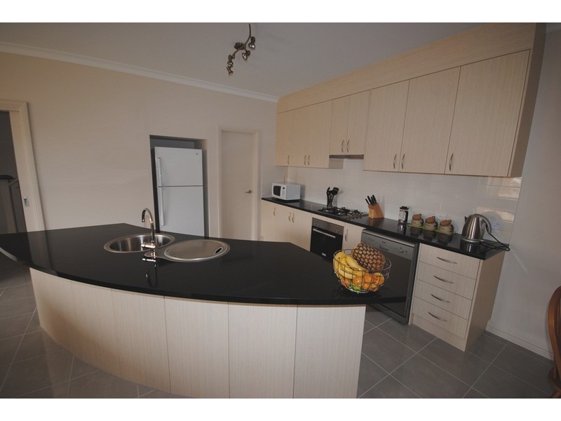 3 Martinique Walk, Mawson Lakes SA 5095