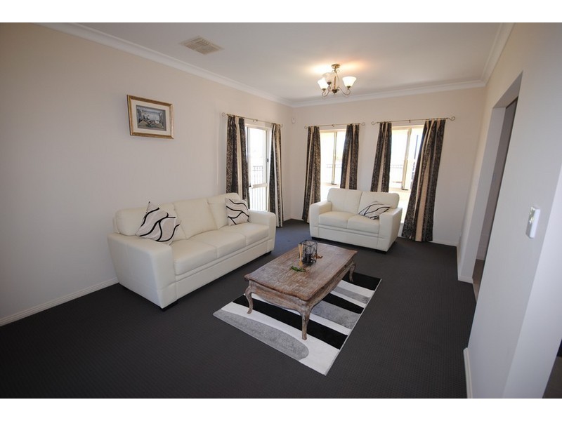 3 Martinique Walk, Mawson Lakes SA 5095