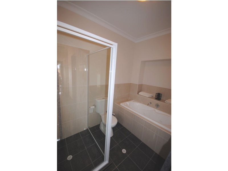 3 Martinique Walk, Mawson Lakes SA 5095