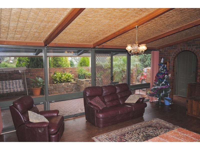 25 Waitara Road, Banksia Park SA 5091