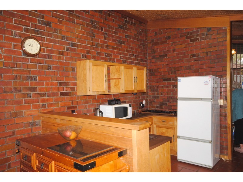 25 Waitara Road, Banksia Park SA 5091
