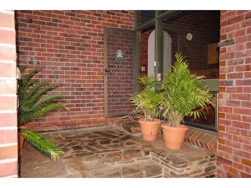 25 Waitara Road, Banksia Park SA 5091