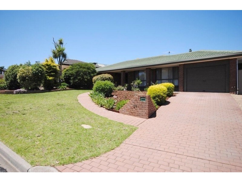 26 Blaxland Avenue, Wynn Vale SA 5127