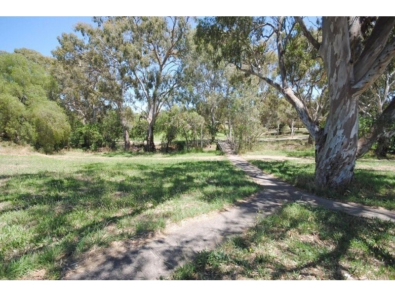 26 Blaxland Avenue, Wynn Vale SA 5127