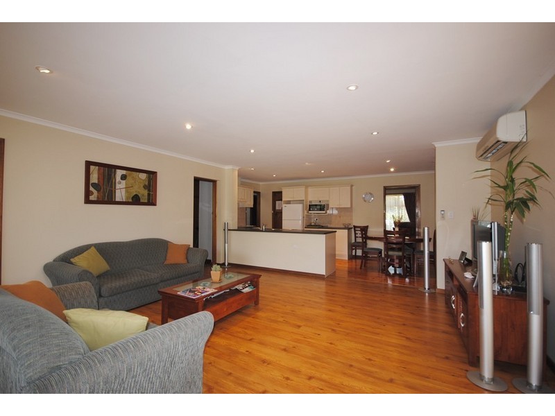 16 Carman Street, Redwood Park SA 5097