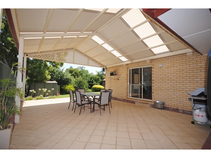 16 Carman Street, Redwood Park SA 5097