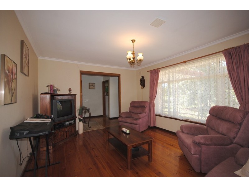 16 Carman Street, Redwood Park SA 5097