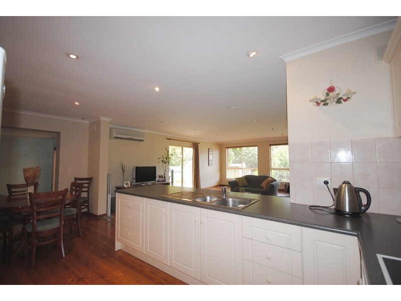 16 Carman Street, Redwood Park SA 5097