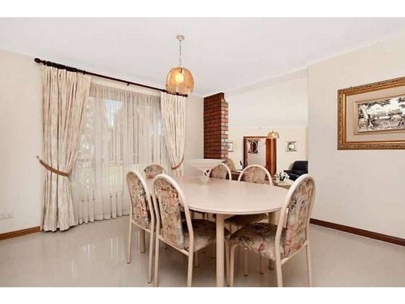 36 Kara Crescent, Gulfview Heights SA 5096