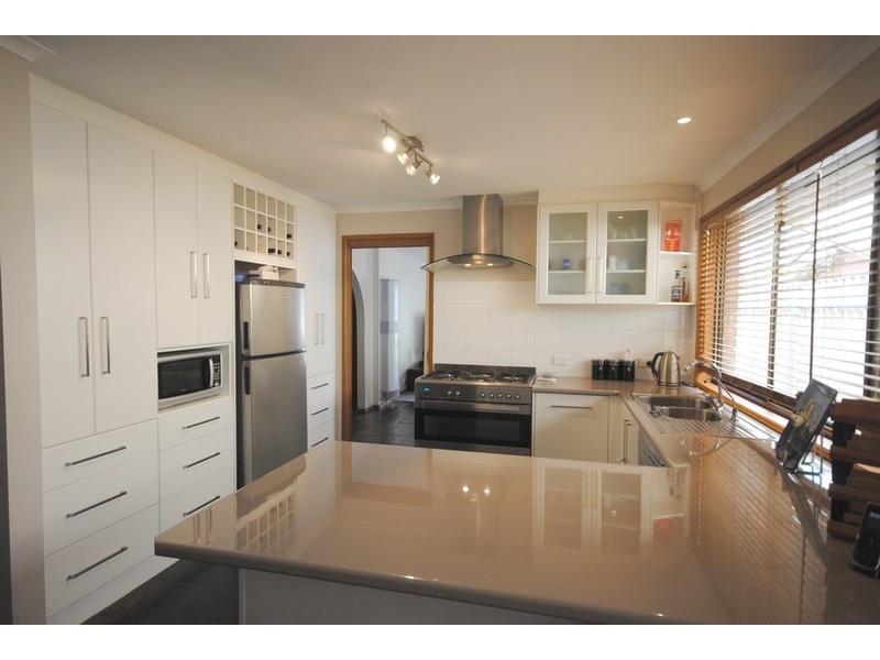 2 Jasper Court, Banksia Park SA 5091