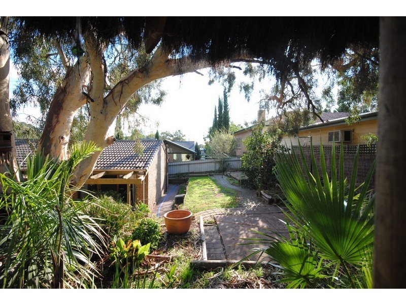 2 Jasper Court, Banksia Park SA 5091