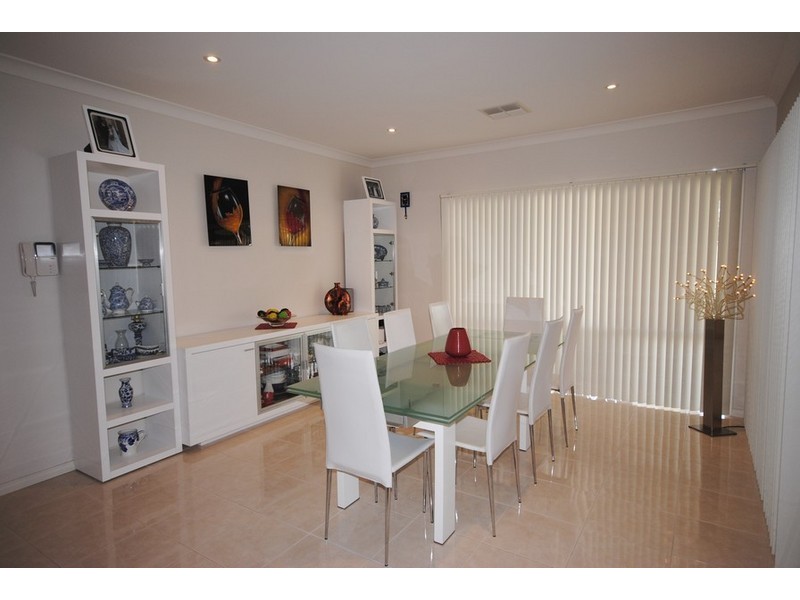 82 Sanctuary Drive, Mawson Lakes SA 5095