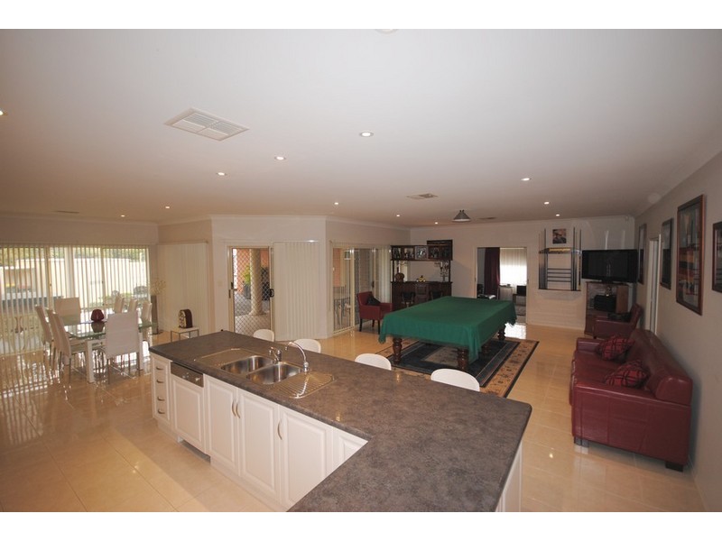 82 Sanctuary Drive, Mawson Lakes SA 5095