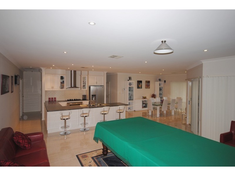 82 Sanctuary Drive, Mawson Lakes SA 5095