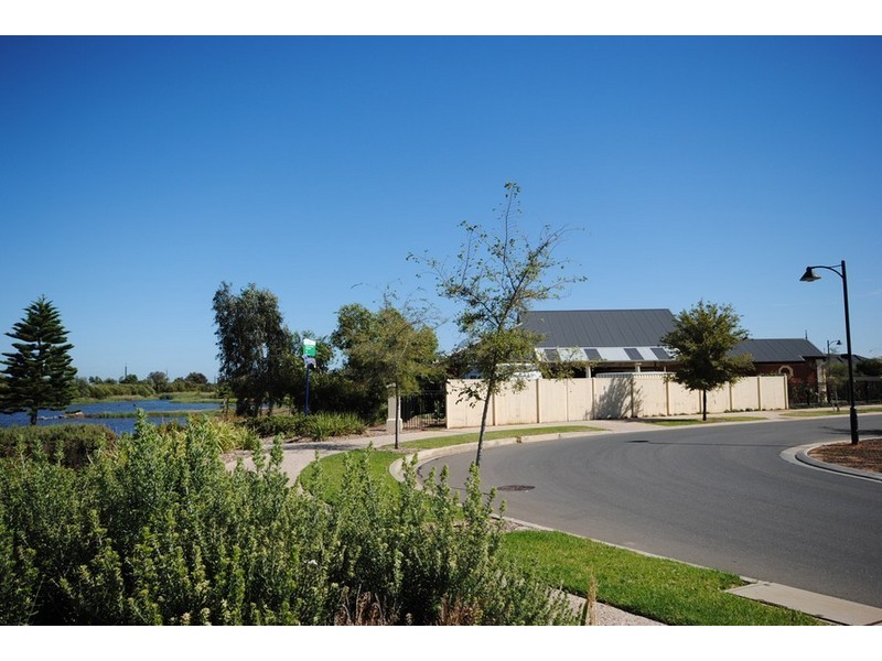 82 Sanctuary Drive, Mawson Lakes SA 5095