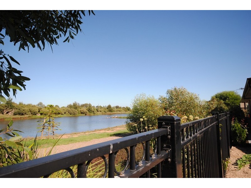 82 Sanctuary Drive, Mawson Lakes SA 5095