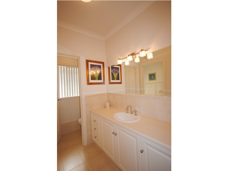 82 Sanctuary Drive, Mawson Lakes SA 5095