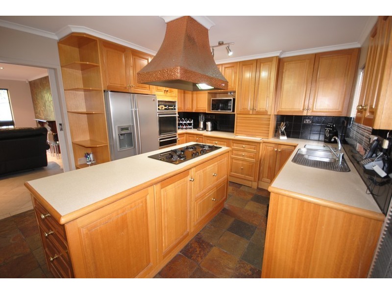 13 Von Nida Street, Fairview Park SA 5126