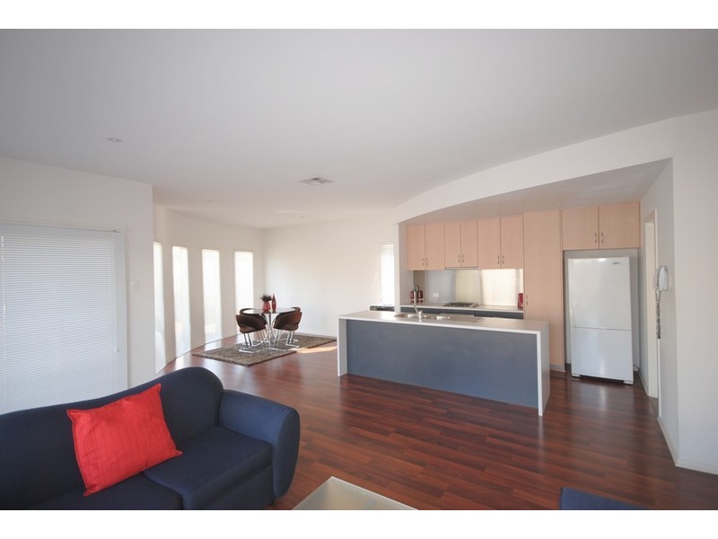 24 Grasswren Way, Mawson Lakes SA 5095