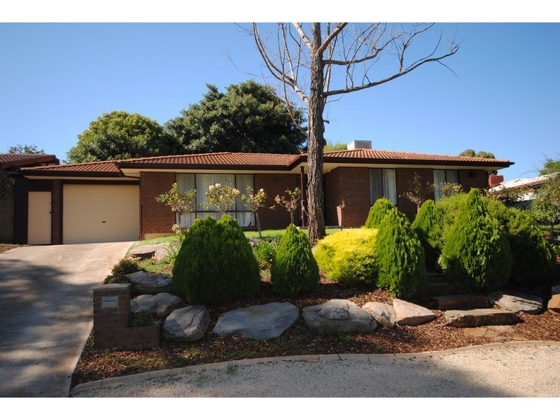 17 De Castella Avenue, Wynn Vale SA 5127