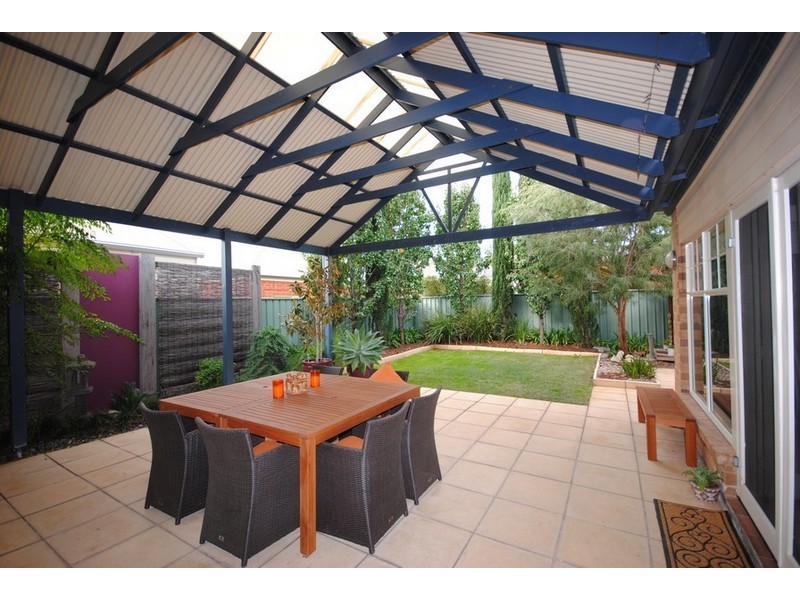 12 Oriole Walk, Mawson Lakes SA 5095