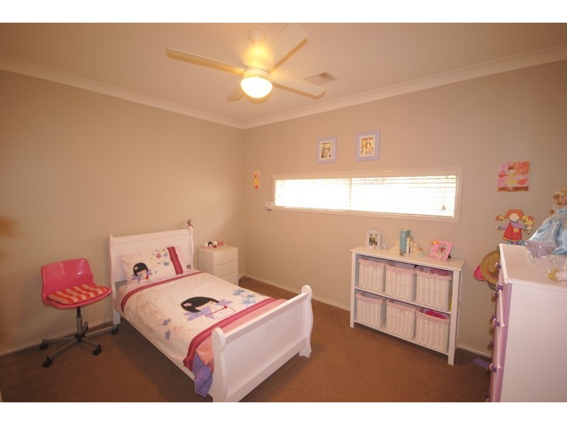 12 Oriole Walk, Mawson Lakes SA 5095