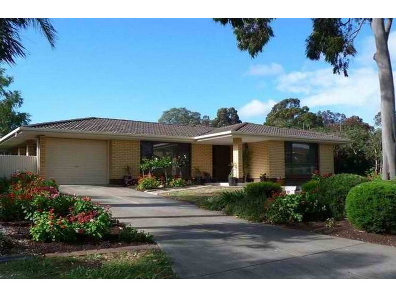 10 Amethyst Crescent, Hope Valley SA 5090