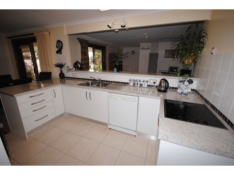 10 Amethyst Crescent, Hope Valley SA 5090