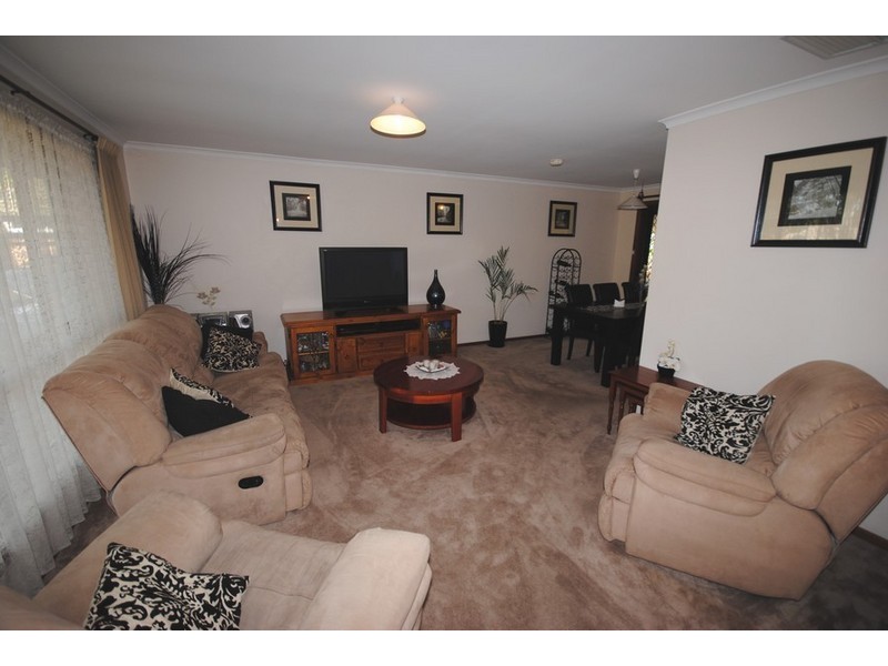 10 Amethyst Crescent, Hope Valley SA 5090