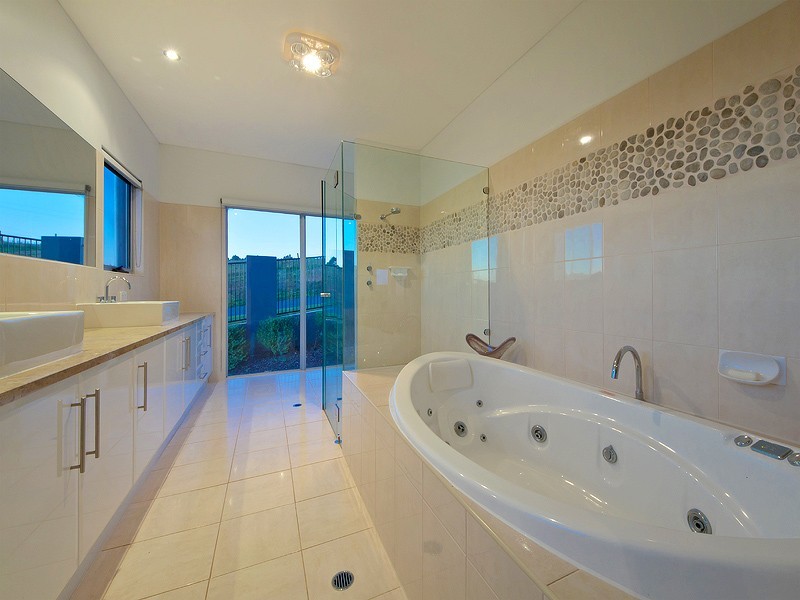 42 Rifle Range Road, Greenwith SA 5125