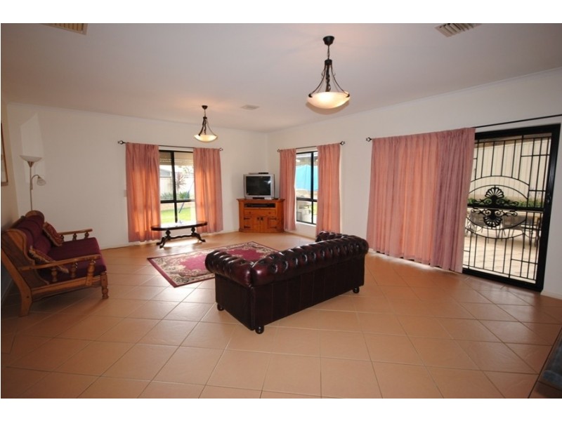 7 Pearl Court, Hope Valley SA 5090