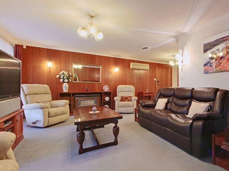 33 Hawker Crescent, Elizabeth East SA 5112