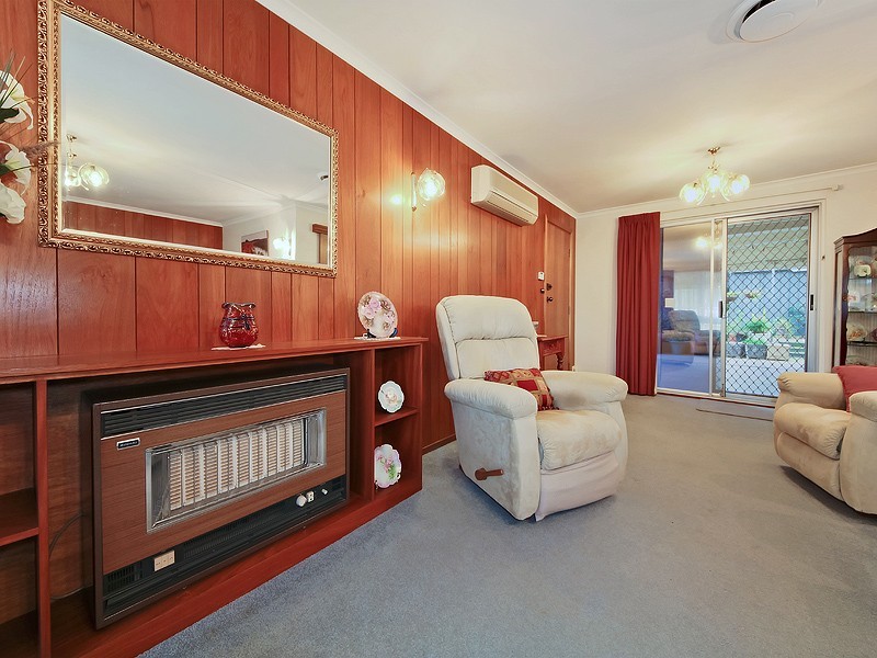 33 Hawker Crescent, Elizabeth East SA 5112