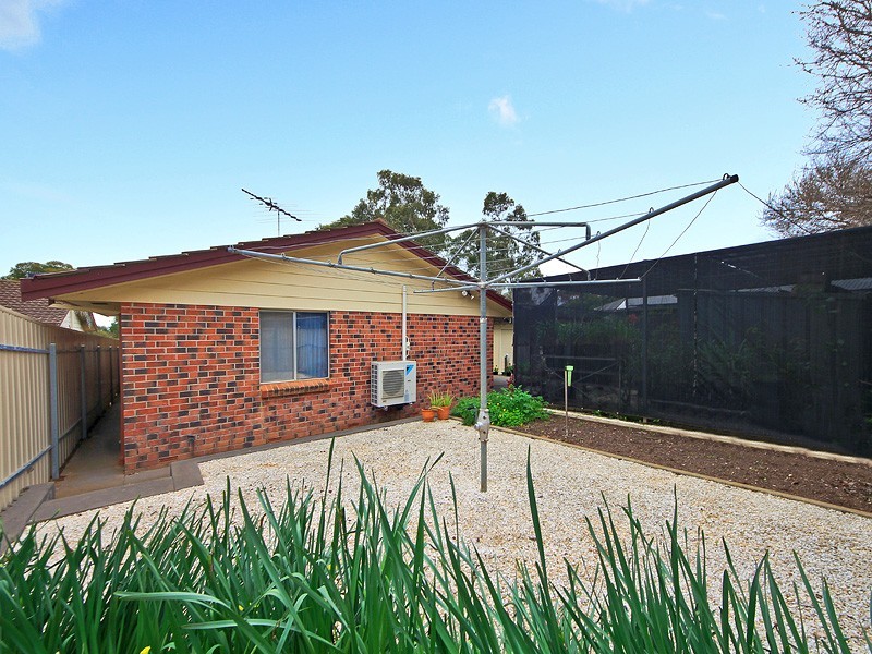 33 Hawker Crescent, Elizabeth East SA 5112