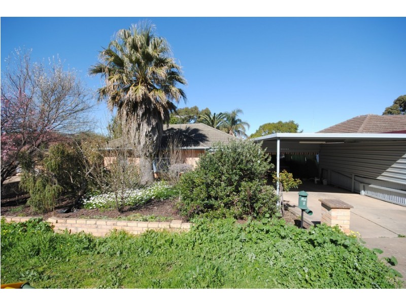 9 Eva Avenue, Redwood Park SA 5097